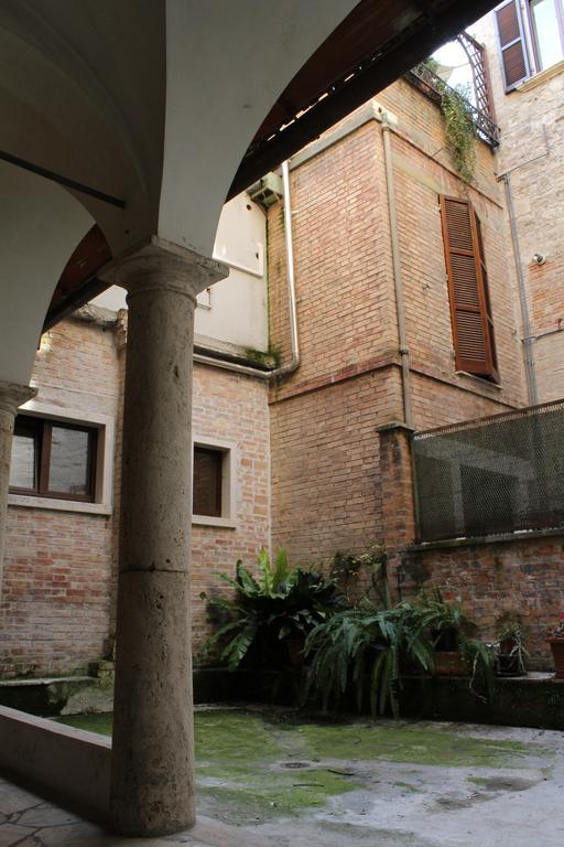 B&B Palazzo Migliani Ascoli Piceno megye Kültér fotó
