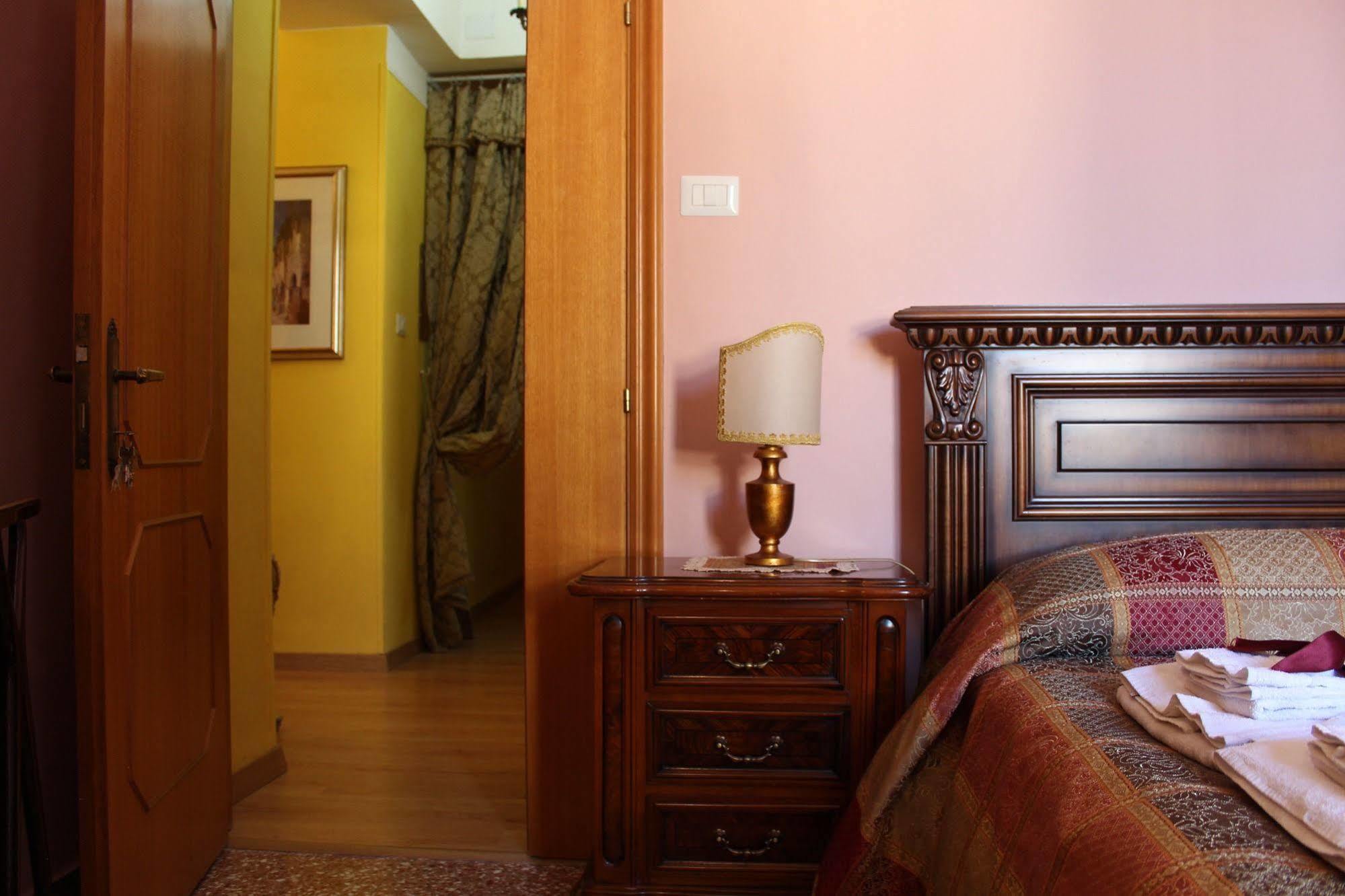 B&B Palazzo Migliani Ascoli Piceno megye Kültér fotó